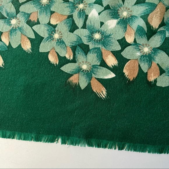 Vintage Oscar De La Renta Green Printed Silk Scarf - Picture 2 of 3